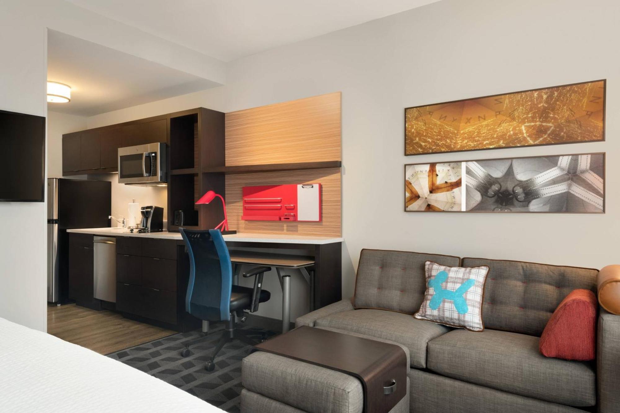 Towneplace Suites By Marriott Dubuque Downtown Экстерьер фото