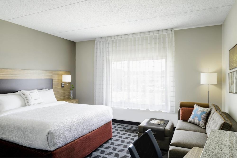 Towneplace Suites By Marriott Dubuque Downtown Экстерьер фото
